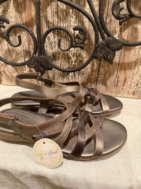 Natural Soul Women's Bronze Strappy Slingback Sandals 7.5